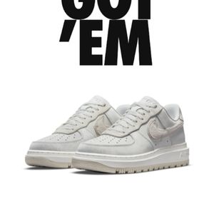 Air Force 1 Luxe Summit white Size 11
